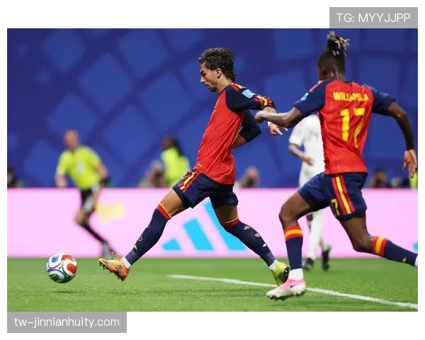 西班牙小组赛收官：1-0取胜后进入世界杯32强